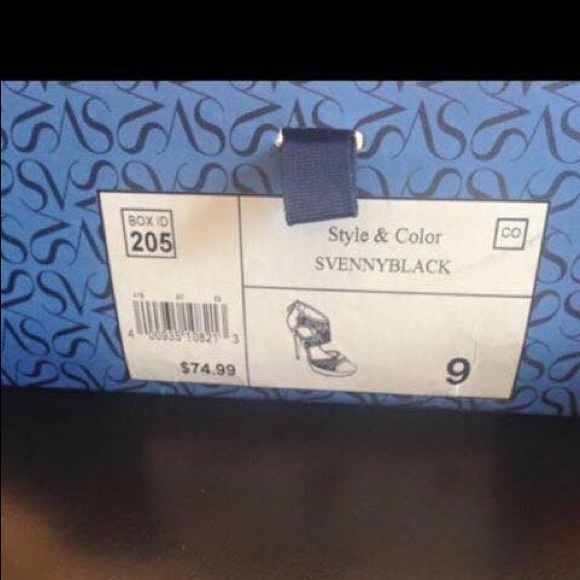 Vera Wang heels - Picture 3 of 3